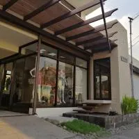 Cabinas Gosen, hotell i Puntarenas