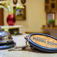 Hotel Piccolo Sogno – hotel w mieście Pompeje