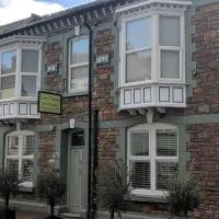 Lion House Bed & Breakfast with Restaurant, hotell i Combe Martin