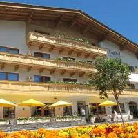 Hotel Englhof, hotel v destinaci Zell am Ziller