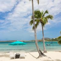 Secret Harbour Beach Resort, hotel in St Thomas