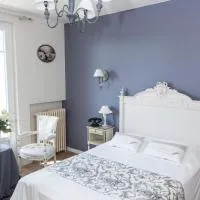 La Villa Les Mots Пасанти, готель у Кабурі