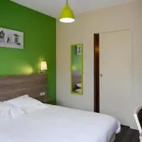 Logis La Lentillere - Restaurant Côté Parc: Lalacelle şehrinde bir otel