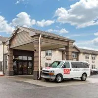 Econo Lodge Milwaukee Airport, hotel en Greendale