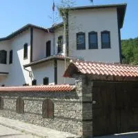 комплекс ВОДОПАДА, hotel i Khrabrino