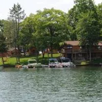 Clear Lake Resort, хотел в Уест Бранч
