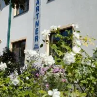 Pension Gartner، فندق في Wallern im Burgenland