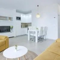 Apartments Luka - Villa Sunce, hotel i Senj