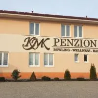 KMK Penzión: Lednické Rovne şehrinde bir otel