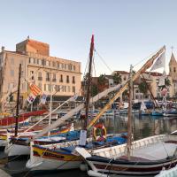 Hotel Restaurant de la Tour, hotel en Sanary-sur-Mer