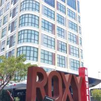 Roxy Hotel & Apartments