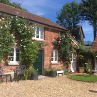 Stable Cottage, hotel in Enford