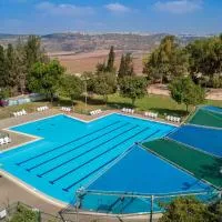 Holiday Village Kibbutz Mizra, hotel v destinaci Mizra‘