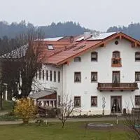 Pension Baumgartner, hotel u gradu Rott am Inn