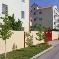 Частные Апартаменты Мезенцевых ЗА МОСТОМ, hotel v mestu Zatoka