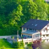Hotel-Pension Haus Hubertus, hotel a Weigendorf