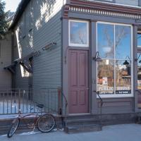 Public House Lofts: Crested Butte şehrinde bir otel