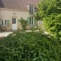 Gîte L' authentique, hotel Saint-Germain-des-Bois városában