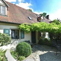 Cosy holiday home with gazebo on the edge of the forest, hotell sihtkohas Weißenburg in Bayern