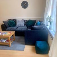 Be My Guest Liverpool - Ground Floor Apartment with Parking, hotel a Liverpool