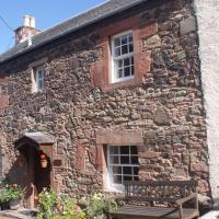 Perfect Cottage Ideal Location for exploring Scotland, Highlands & Edinburgh, hotel in Abernethy