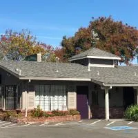Diablo Mountain Inn Walnut Creek, хотел в Уолнът Крийк