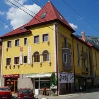 Viesnīca Hotel Marasesti pilsētā Bušteni