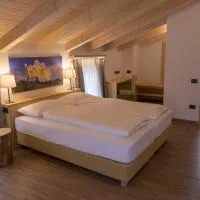 Agritur Piccolo Fiore B&B, хотел в Taio