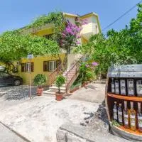 Apartments Anita, hotel di Vrboska
