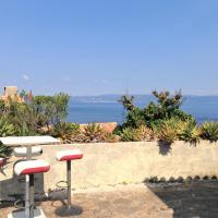 Studio climatisé île naturiste du Levant, hotel em Hyères