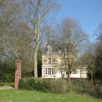 Château de Launay, hótel í Méry-Corbon