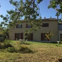 la maison ocre, hotell i Saint-Julien-de-Briola