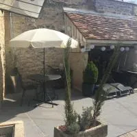 Le Gite du Petit Lavoir, hotel din Bèze