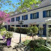 Castel Fleuri, hotel a Tours