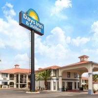 Days Inn & Suites by Wyndham Braunig Lake, hotel di Elmendorf