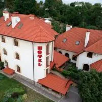 Maestro, hotel em Ostroh