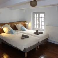 Gîte le pied du géant - Local sécurisé pour les vélos – hotel w mieście Tournon-sur-Rhône