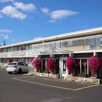 Plaza Motel, hotel di Penticton