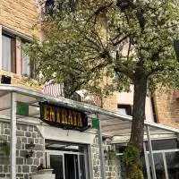 에돌로에 위치한 호텔 Hotel Iscla