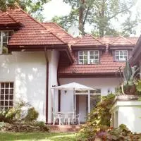 Krzysin – hotel w mieście Podkowa Leśna