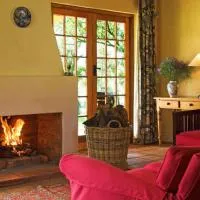 Inversanda Farm Cottages, hotel v destinaci Dargle