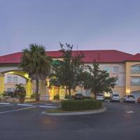 La Quinta by Wyndham Fort Myers Airport, hotel near Southwest Florida International Airport - RSW, Fort Myers