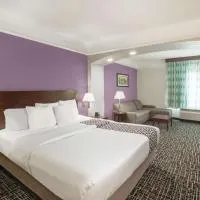 La Quinta by Wyndham Mansfield TX, hotel u gradu Mensfild