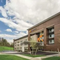 La Quinta Inn & Suites by Wyndham Clifton Park Saratoga Area 1749 Route 9, Hotel in Clifton Park