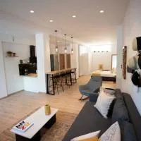 Modern 2bed 2bath loft in Acropolis area