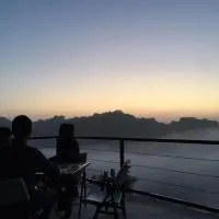 歐森View包棟Villa x 雲海夜景 x 獨立空間, готель у місті Dongshi