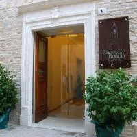 Relais Del Borgo Hotel & Spa 4 Stelle, hotel u gradu Staffolo