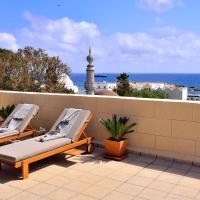 CENTER Penthouse - MEDIEVAL Town 10'- BEACH 2', hotel in Rhodes Town