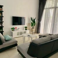 BRAND NEW Cosy Minimalist Home, hotel near RMAF Butterworth Airport - BWH, Butterworth