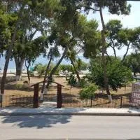 Ενοικιαζόμενα Δωμάτια Πιτσαδιώτη, hotelli kohteessa Kiáto
